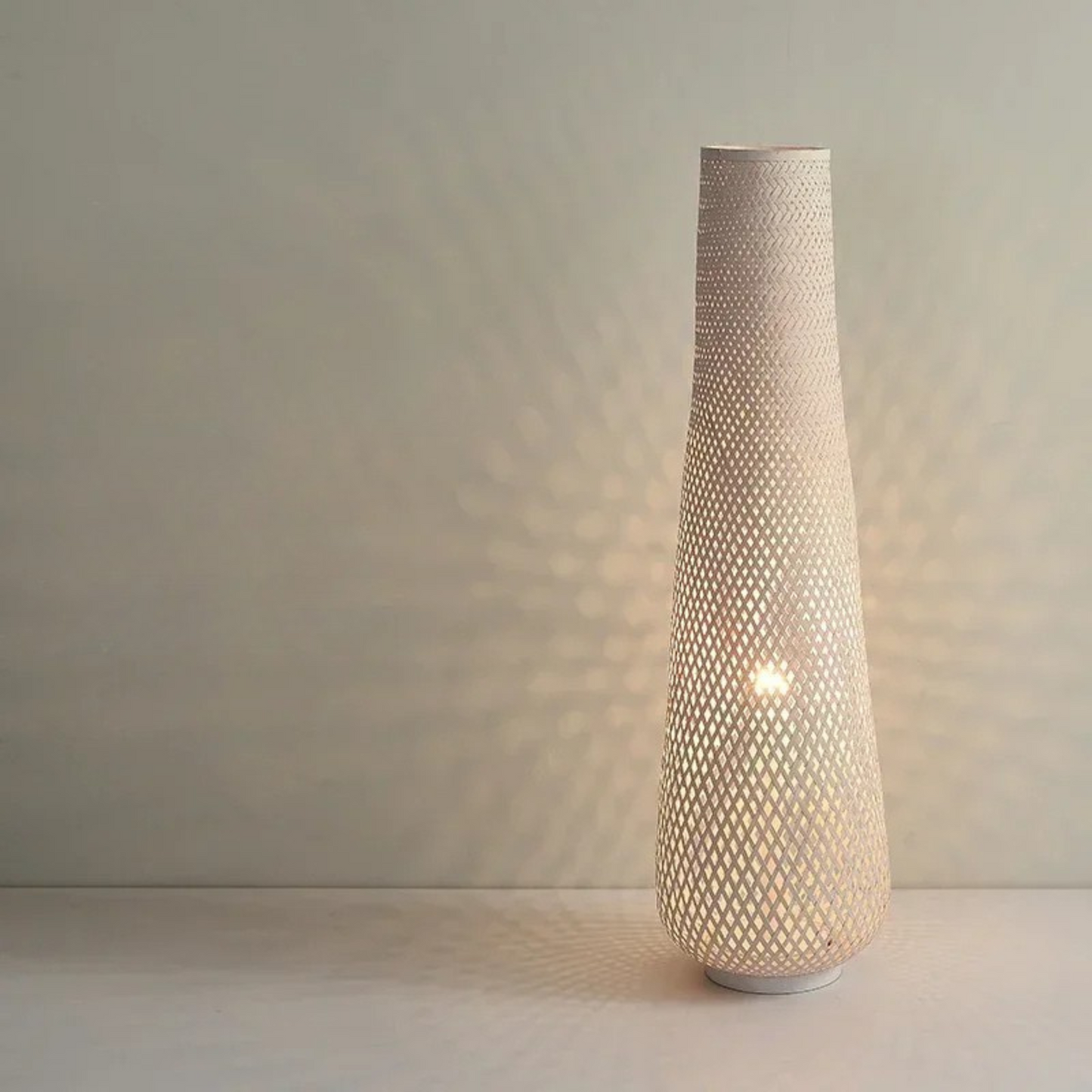 VARM - Handgemaakte Vloerlamp van Gewoven Bamboe