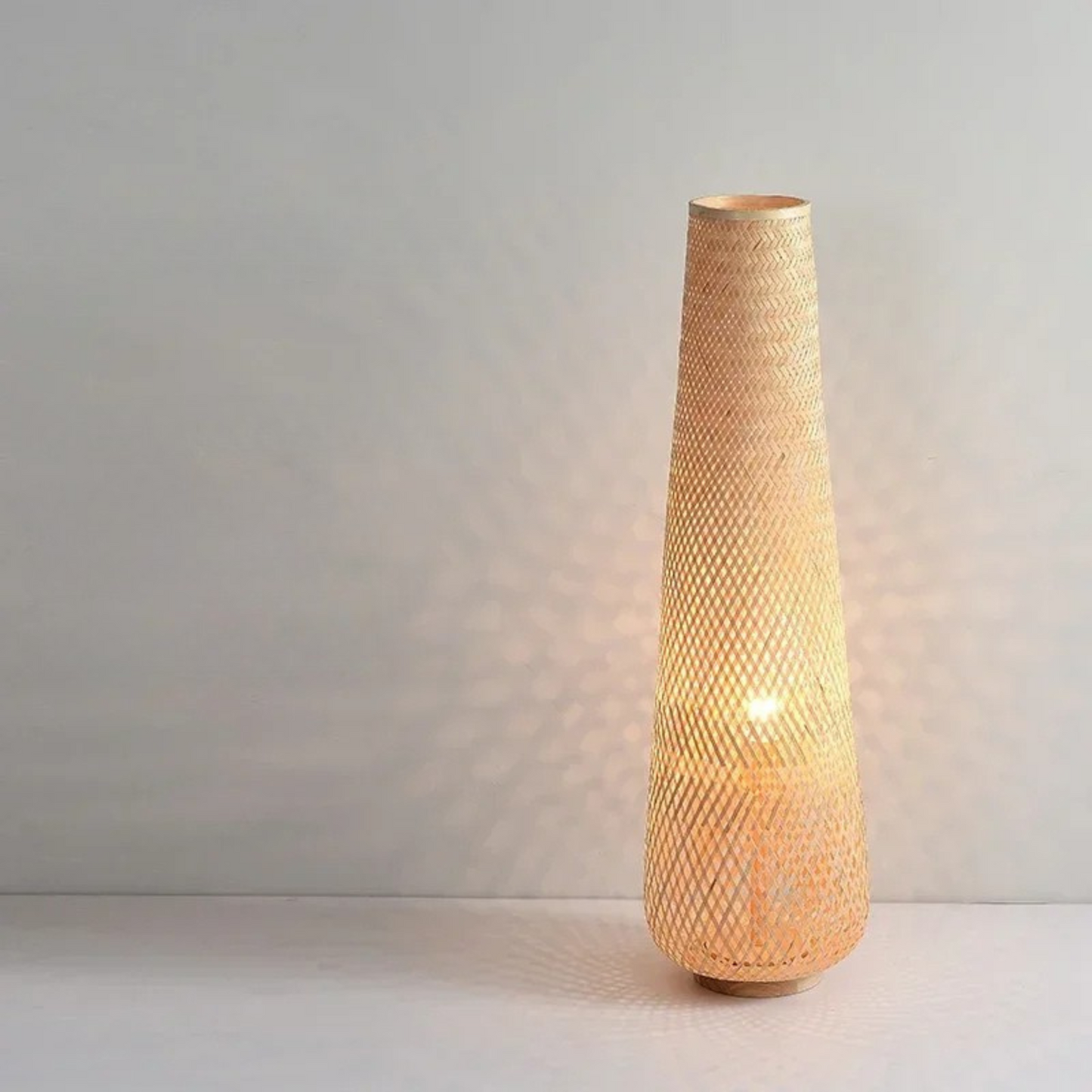 VARM - Handgemaakte Vloerlamp van Gewoven Bamboe